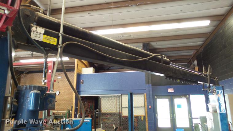 image for item DT9063 Forward 12000LF four post vehicle lift