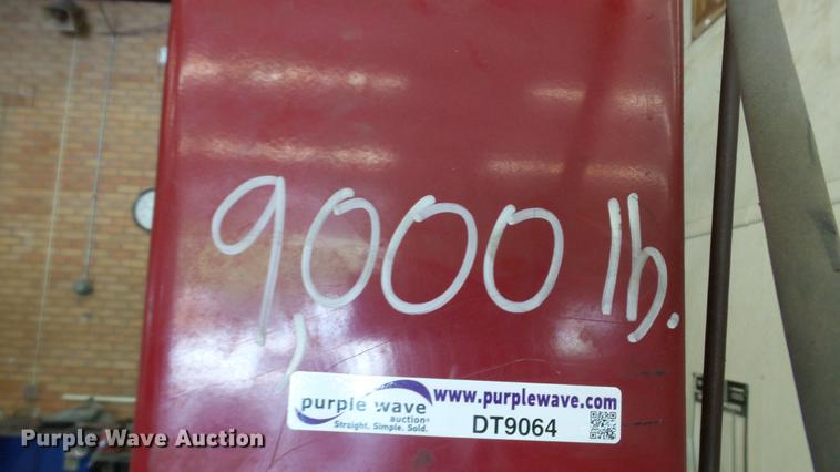 image for item DT9064 Challenger two post vehicle lift