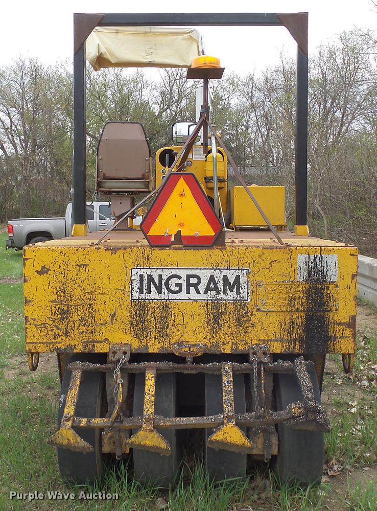 image for item DX9088 Ingram pneumatic roller