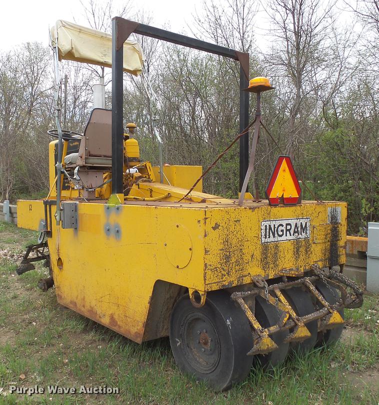 image for item DX9088 Ingram pneumatic roller