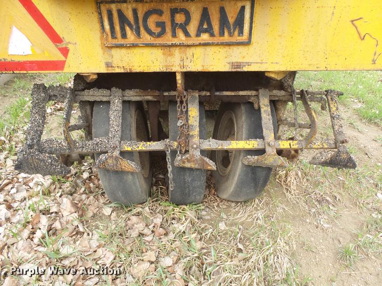 image for item DX9088 Ingram pneumatic roller