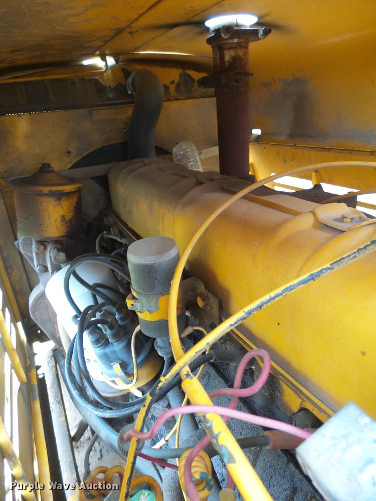 image for item DX9088 Ingram pneumatic roller