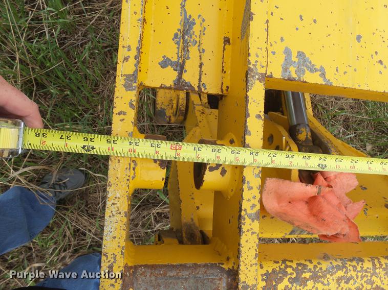image for item DX9093 Motor grader attachments