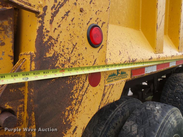 image for item DX9096 2005 Drake end dump pup trailer
