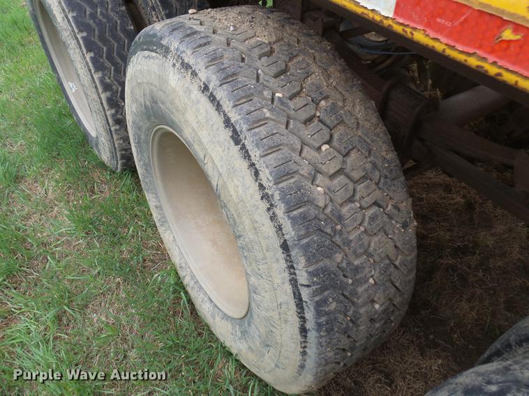 image for item DX9096 2005 Drake end dump pup trailer