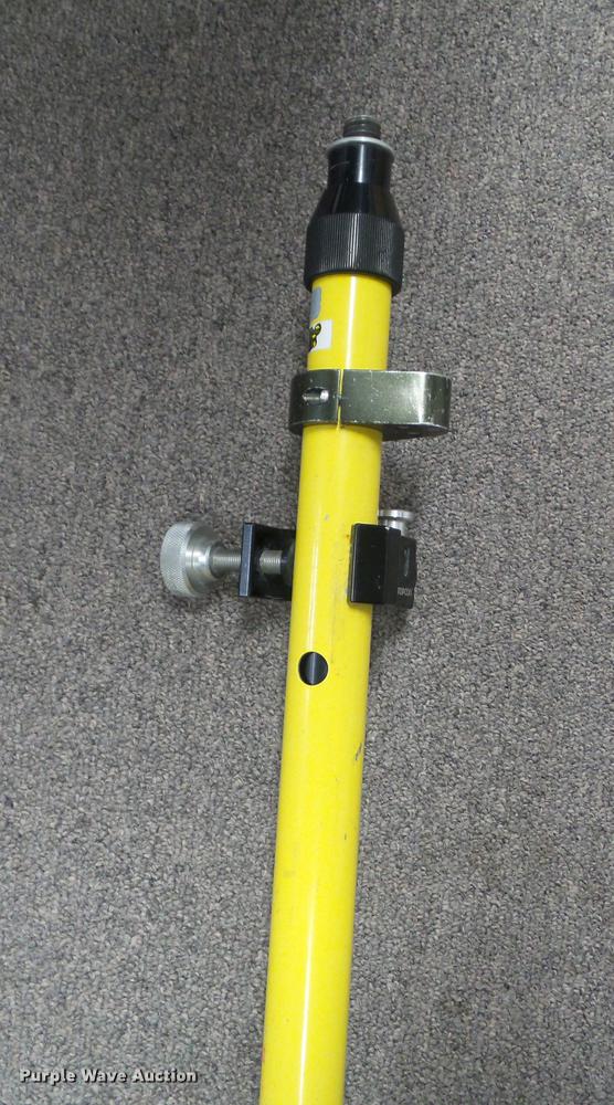 image for item DZ9234 Topcon GR-3