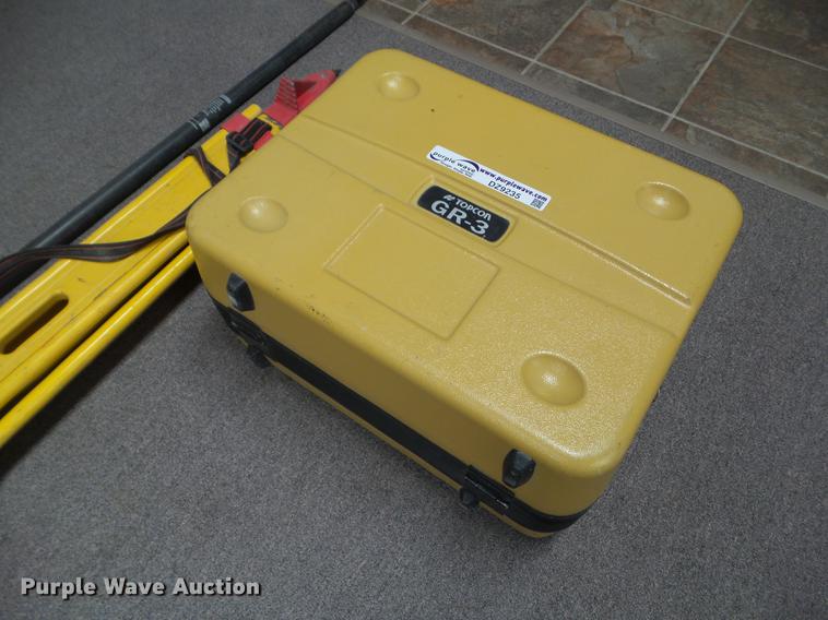 image for item DZ9235 Topcon GR-3 base and rover
