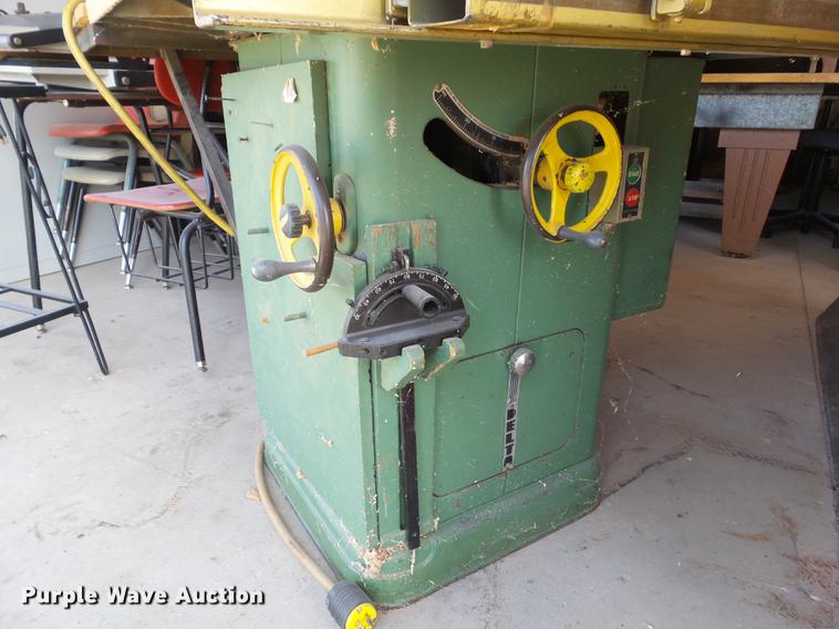 image for item DZ9317 Delta 10" table saw