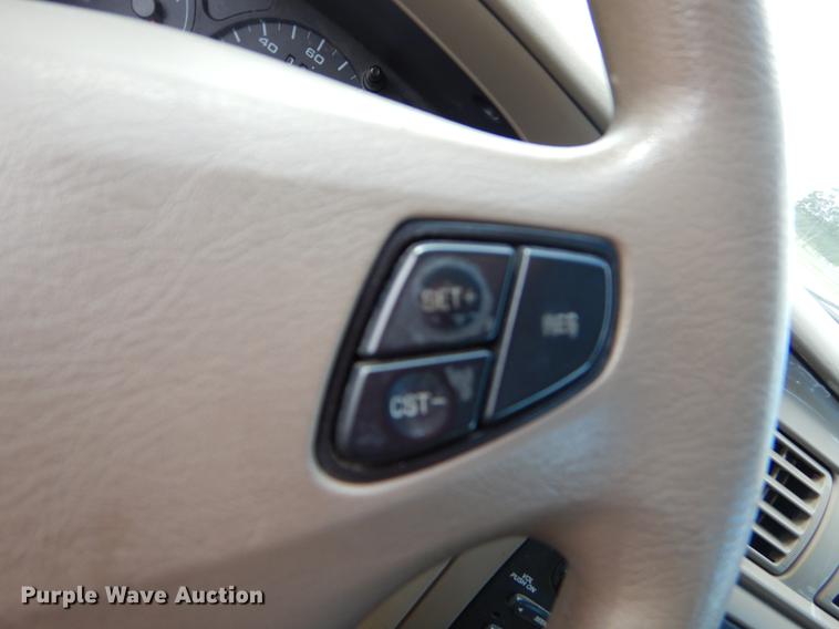 image for item EI9117 2003 Ford Taurus SES