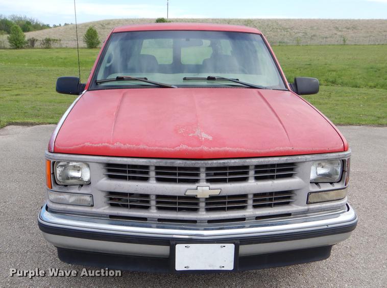 image for item EI9118 1999 Chevrolet Suburban C1500 SUV