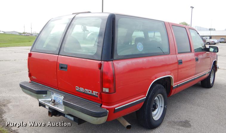 image for item EI9118 1999 Chevrolet Suburban C1500 SUV