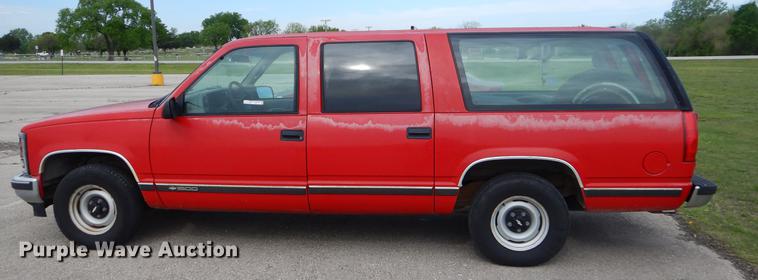 image for item EI9118 1999 Chevrolet Suburban C1500 SUV