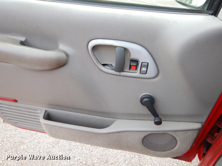 image for item EI9118 1999 Chevrolet Suburban C1500 SUV