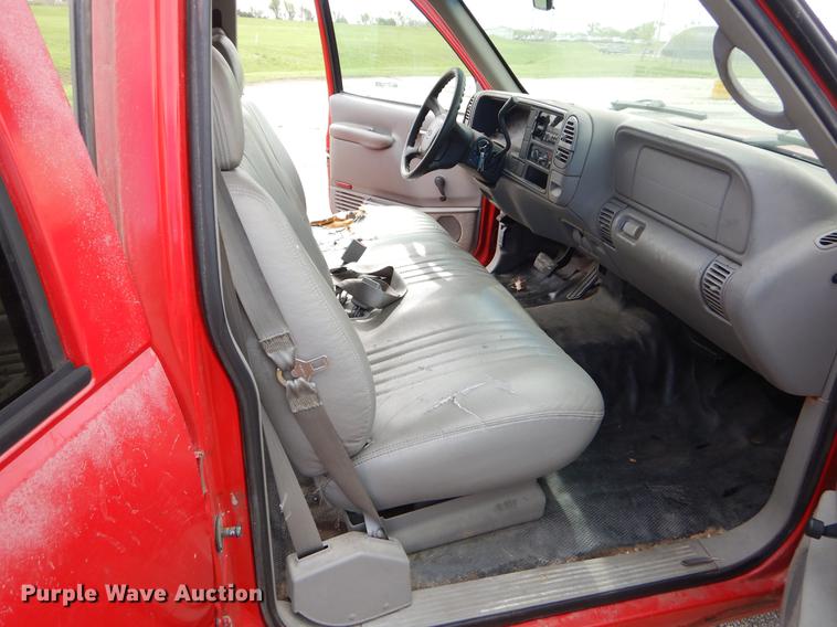 image for item EI9118 1999 Chevrolet Suburban C1500 SUV