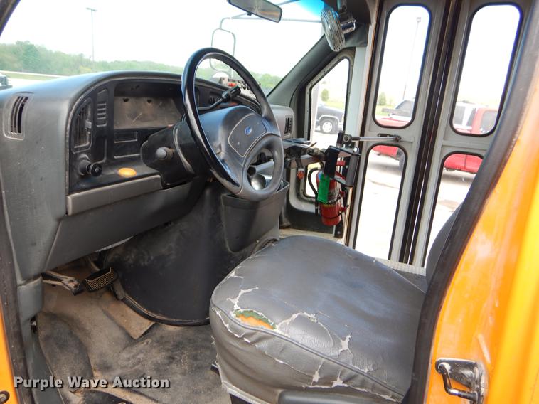 image for item EI9119 1994 Ford Econoline E350 school bus