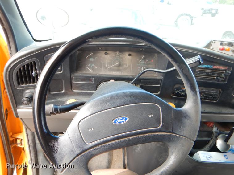 image for item EI9119 1994 Ford Econoline E350 school bus