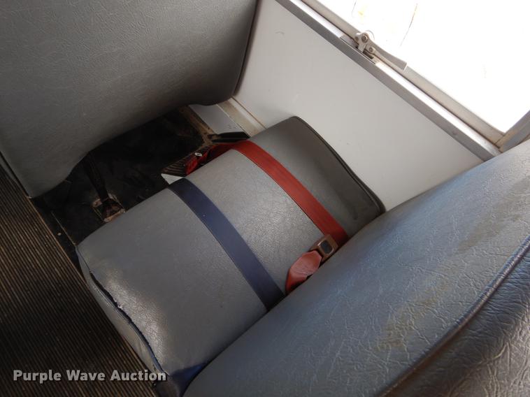 image for item EI9119 1994 Ford Econoline E350 school bus