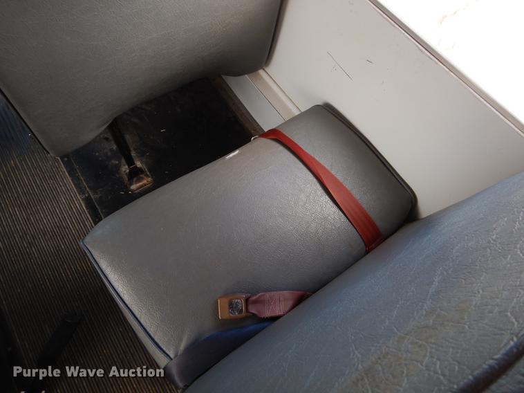 image for item EI9119 1994 Ford Econoline E350 school bus