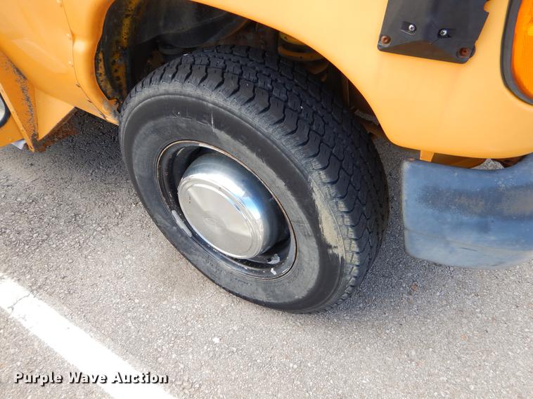 image for item EI9119 1994 Ford Econoline E350 school bus