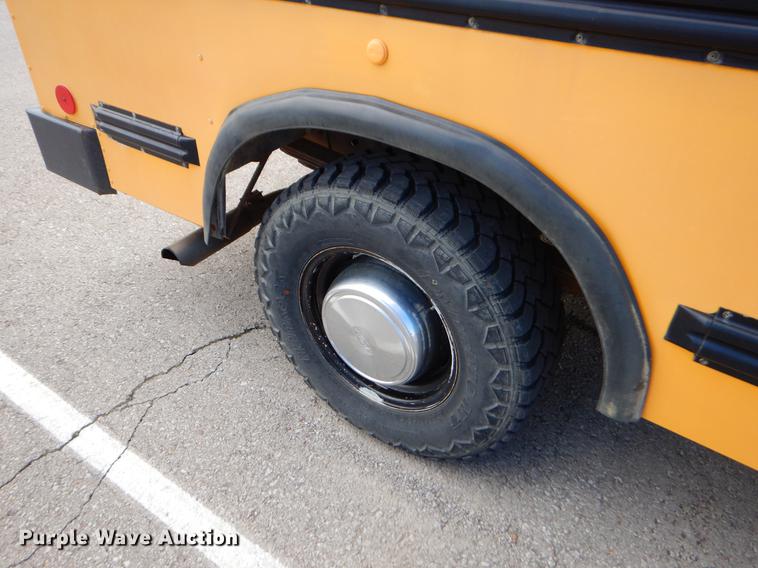 image for item EI9119 1994 Ford Econoline E350 school bus