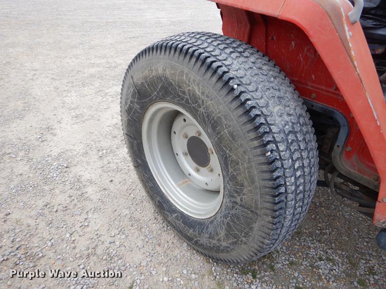 image for item EI9120 Massey Ferguson 1260 MFWD tractor