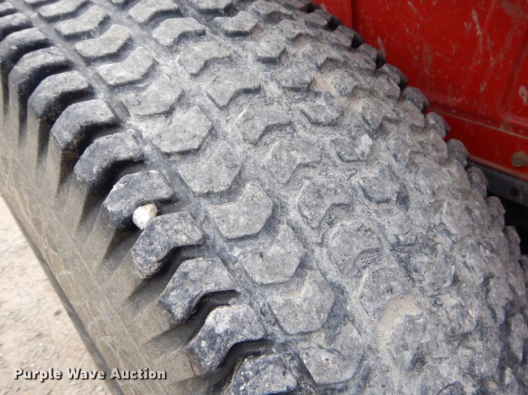 image for item EI9120 Massey Ferguson 1260 MFWD tractor