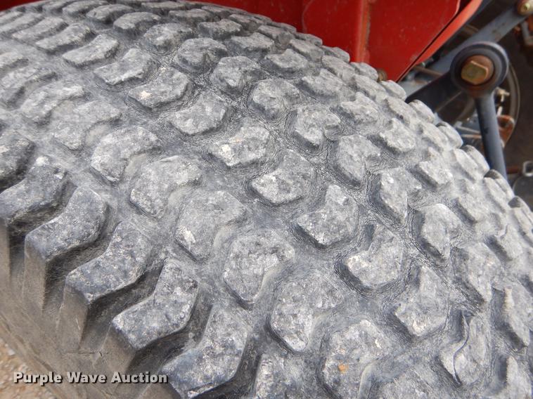 image for item EI9120 Massey Ferguson 1260 MFWD tractor