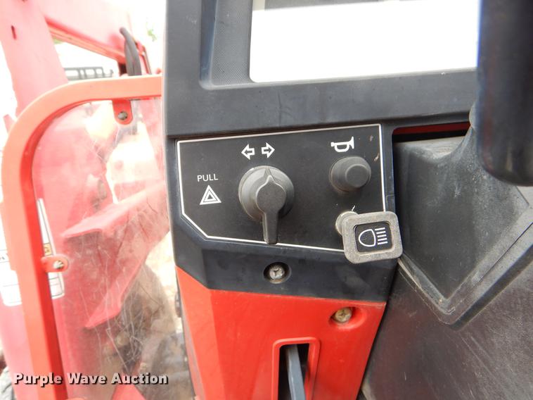 image for item EI9120 Massey Ferguson 1260 MFWD tractor