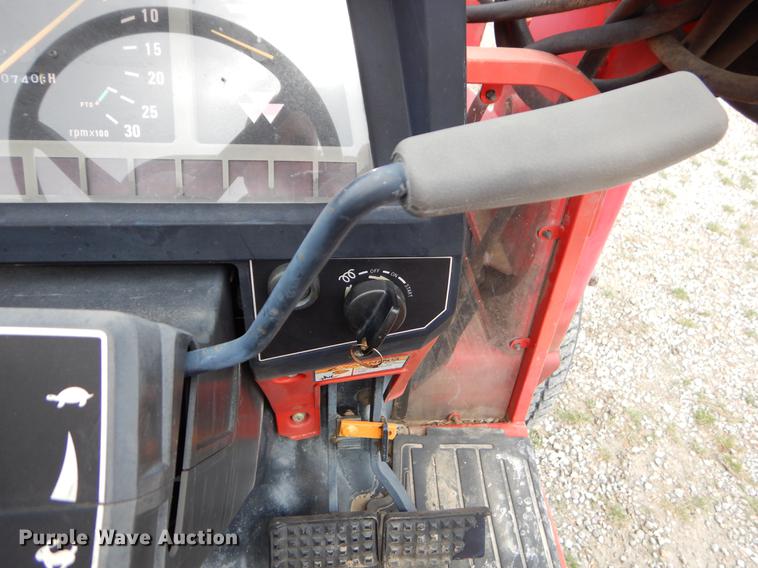 image for item EI9120 Massey Ferguson 1260 MFWD tractor