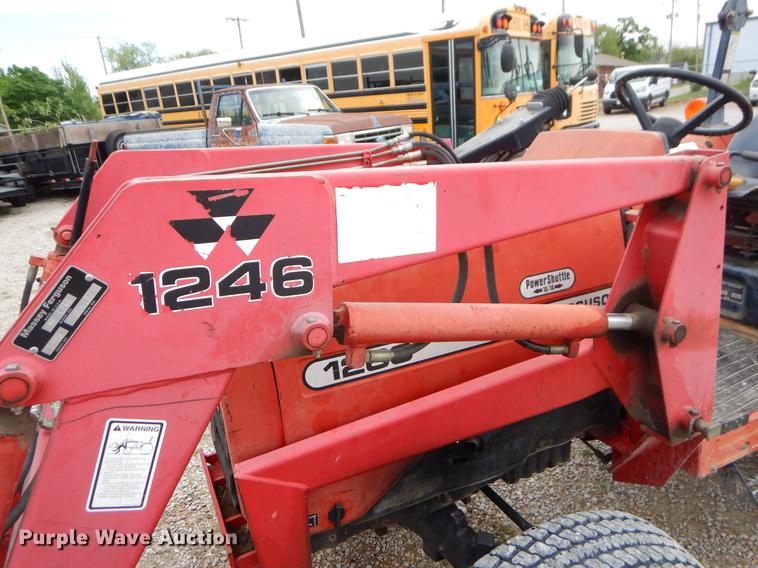 image for item EI9120 Massey Ferguson 1260 MFWD tractor