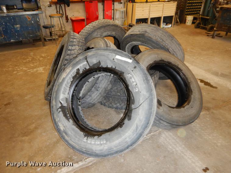 image for item EI9122 (8) tires