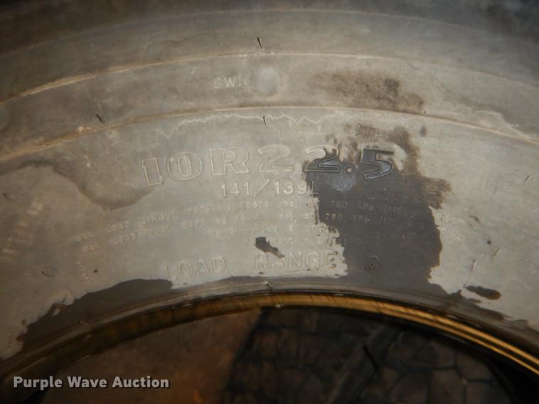 image for item EI9122 (8) tires