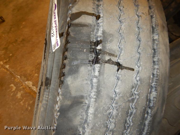 image for item EI9122 (8) tires