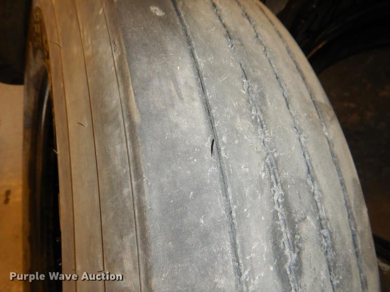 image for item EI9122 (8) tires