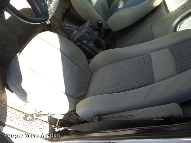 image for item EI9754 2004 Sterling L9500 semi truck