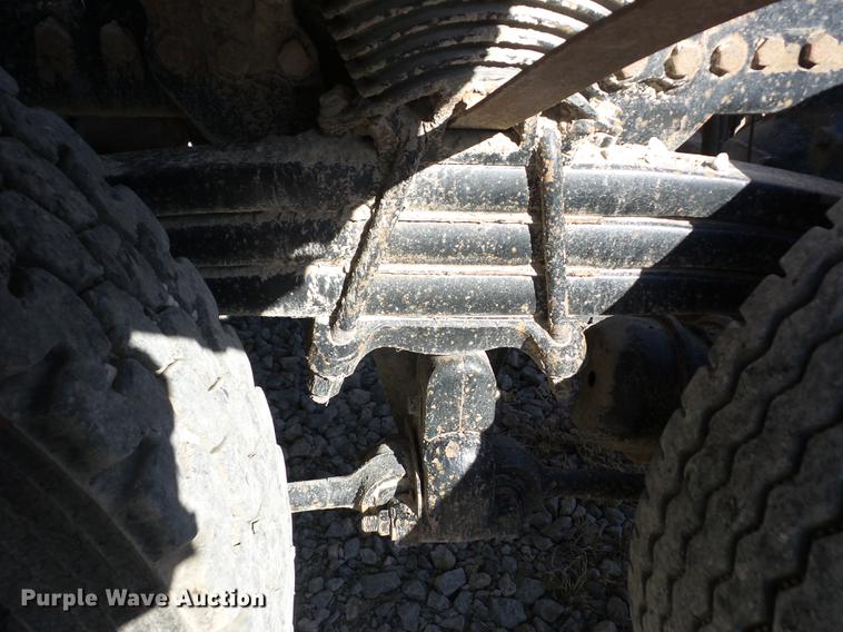 image for item EI9754 2004 Sterling L9500 semi truck