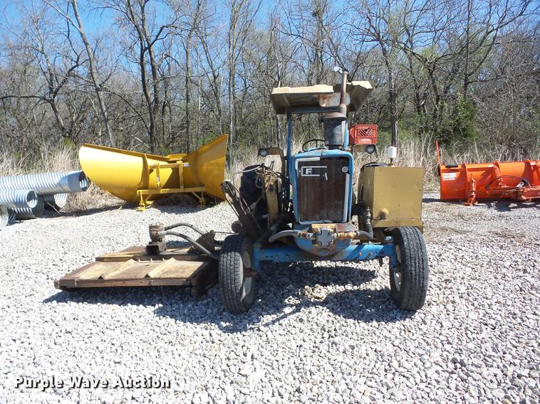 image for item EI9802 Ford 7600 tractor