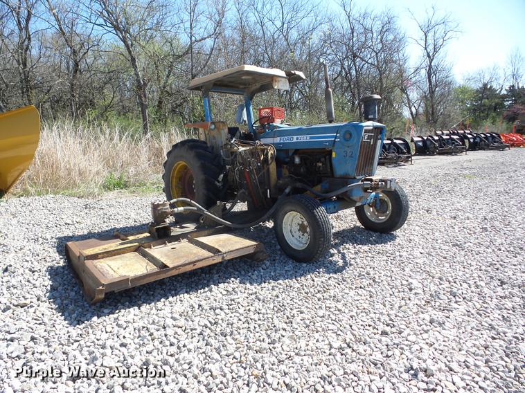 image for item EI9802 Ford 7600 tractor