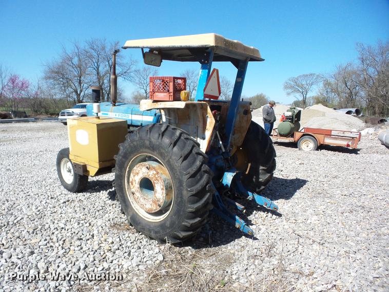 image for item EI9802 Ford 7600 tractor