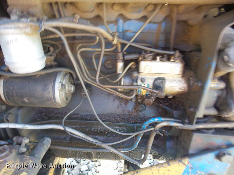 image for item EI9802 Ford 7600 tractor