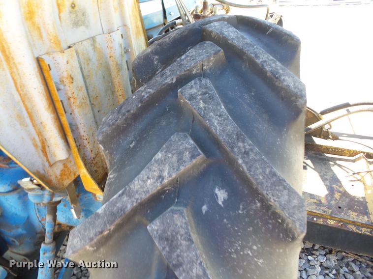 image for item EI9802 Ford 7600 tractor