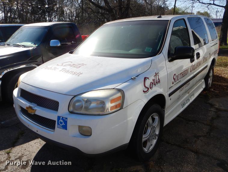 image for item EJ9857 2007 Chevrolet Uplander handicap accessible van