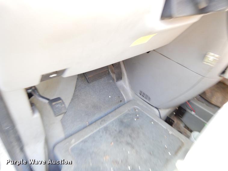 image for item EJ9863 2007 Chevrolet Uplander handicap accessible van