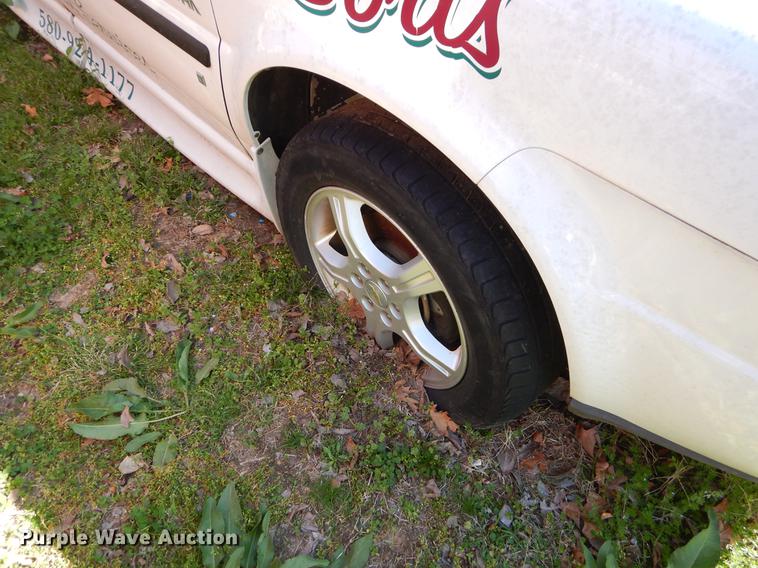 image for item EJ9863 2007 Chevrolet Uplander handicap accessible van