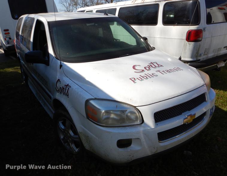 image for item EJ9864 2007 Chevrolet Uplander handicap accessible van
