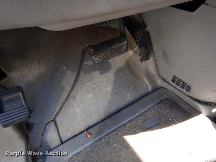 image for item EJ9864 2007 Chevrolet Uplander handicap accessible van