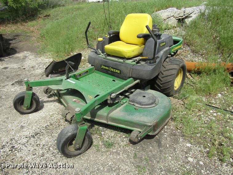 image for item EO9005 2003 John Deere Ztrak 777 ZTR lawn mower