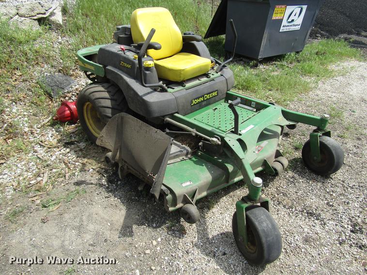 image for item EO9005 2003 John Deere Ztrak 777 ZTR lawn mower