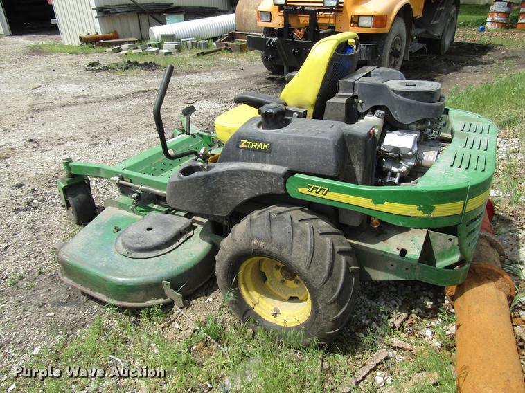image for item EO9005 2003 John Deere Ztrak 777 ZTR lawn mower