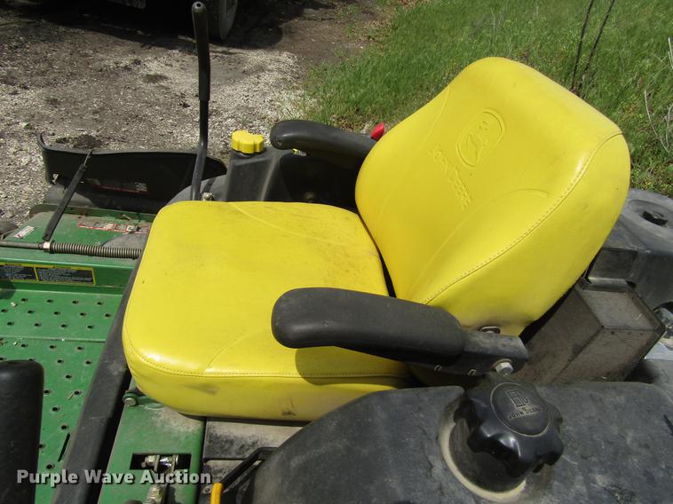 image for item EO9005 2003 John Deere Ztrak 777 ZTR lawn mower